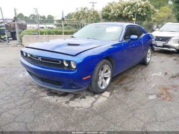 Dodge Challenger III 2021 Dodge Challenger 2021 Dodge Challenger SXT RWD 3.6 Benzyna 305KM, zdjęcie 2