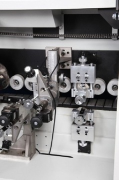 Кромкооблицовочный станок, предварительное фрезерование, Holzing