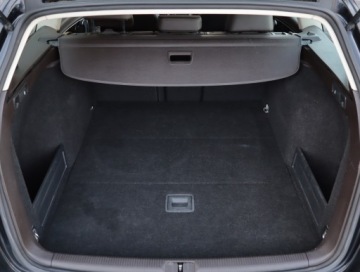 Volkswagen Passat B7 Variant 2.0 TDI CR DPF BlueMotion 140KM 2011 VW Passat 2.0 TDI, Salon Polska, Klima, zdjęcie 13
