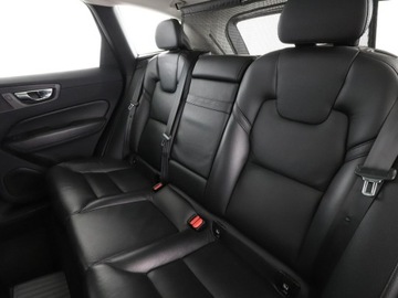 Volvo XC60 II Crossover T8 Twin Engine 390KM 2020 Volvo XC 60 PHEV skóra el. fotele full LED navi, zdjęcie 16