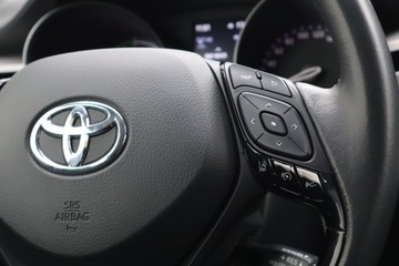 Toyota C-HR I Crossover Facelifting 1.8 Hybrid 122KM 2022 Toyota C-HR 1.8 Hybrid, Serwis ASO, Automat, zdjęcie 16