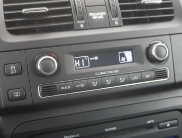 Skoda Roomster Mikrovan Facelifting 1.2 TSI 85KM 2010 Skoda Roomster 1.2 TSI, Klima, Klimatronic, zdjęcie 12