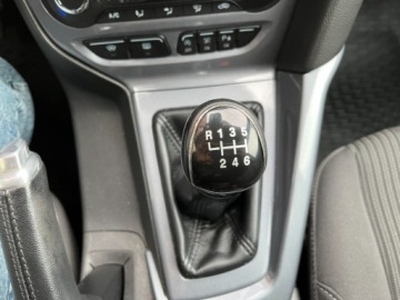 Ford Focus III Kombi 1.0 EcoBoost 125KM 2013 Ford Focus 1.0 benzyna 125 KM zarej w PL nawigacja zadbany zamiana, zdjęcie 17