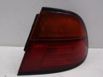 NISSAN ALMERA N15 95-98 SVĚTLO ZADNÍ PRAVÁ SEDAN 4D
