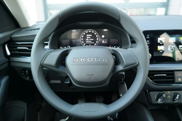 Skoda Kamiq Crossover Facelifting 1.0 TSI 95KM 2025 Škoda Kamiq Skoda Kamiq Skoda Kamiq Essence 1.0, zdjęcie 10