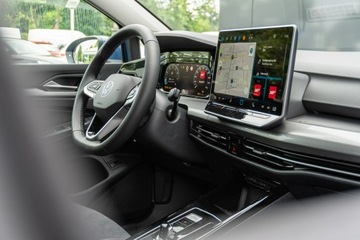 Volkswagen Golf VIII Variant 1.5 eTSI 150KM 2024 Volkswagen Golf Variant Style 1.5 eTSI 150 KM DSG, zdjęcie 17