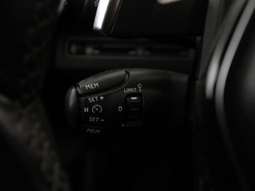 Peugeot 5008 II Crossover 1.5 BlueHDI 130KM 2018 Peugeot 5008 Automat, 7osob, Navi, PDC, Aut.klima, zdjęcie 31