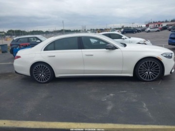 Mercedes Klasa S W223/V223 2022 Mercedes-Benz Klasa S 580 4Matic 2022 4.0 Benzyna 496KM, zdjęcie 6