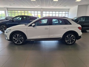 Audi A3 8Y Sportback Facelifting 1.5 35 TFSI 150KM 2025 AUDI A3 TFSI allstreet Hatchback 1.5 (150KM) 2025, zdjęcie 1