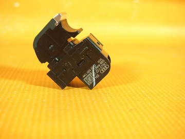 AUDI Q3 83A 22KM PANEL SKEL CHRÓM KOMPLET 83A959851C / 4K0959855