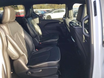 Chrysler Pacifica II 2021 Chrysler Pacifica 2021, 3.6L, HYBRID LIMITED, po gradobiciu 3.6 Hybryda, zdjęcie 9