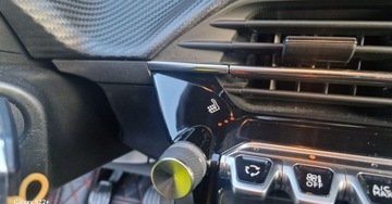 Peugeot 2008 II SUV 1.2 PureTech 100KM 2021 Peugeot 2008 90 Tkm - Bezwypadkowy - Navi - Grzane fotele 1.2 Benzyna 101KM, zdjęcie 20