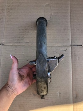 ВСТАВЛЕННЫЙ БУКСИРОВОЧНЫЙ КРЮК