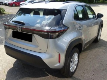 Toyota 2025 Od ręki - Comfort 1.5 Hybrid 116KM | Tempomat adaptacyjny!, zdjęcie 2