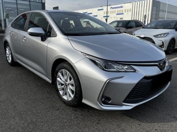 Toyota Corolla XII Sedan Facelifting 1.8 Hybrid 140KM 2025 Od ręki - Comfort 1.8 Hybrid 140KM | Tempomat adaptacyjny!, zdjęcie 2
