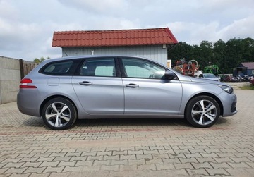 Peugeot 2019 Peugeot 308 Tylko 22 Tys km 1 Rej 82020 Benzyna 130 Koni WLKP 1.2 Benzyna, zdjęcie 4