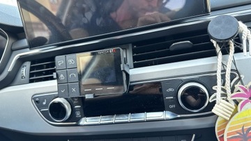 Специальный чехол Yanosik GTR. Карман в клетку.