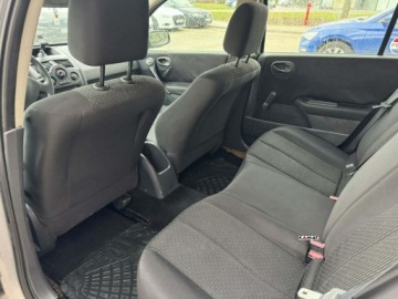 Renault Megane II Kombi 1.4 i 16V 98KM 2005 Renault Megane Renault Megane 1,4 Benzyna Klimatyzacja Zamiana 1.4 Benzyna, zdjęcie 13