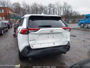 Toyota 2024 Toyota RAV4 2024r., XLE, od ubezpieczalni 2.5 Benzyna 203KM, zdjęcie 5