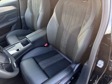 Peugeot 308 III SW 1.5 BlueHDi 130KM 2025 Od ręki - GT EAT8 1.5 BlueHDi 130KM / Pakiet Bezpieczeństwo, zdjęcie 6