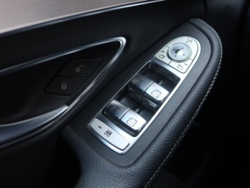 Mercedes Klasa C W205 Limuzyna 180 156KM 2018 Mercedes C C 180, Salon Polska, Serwis ASO, zdjęcie 17