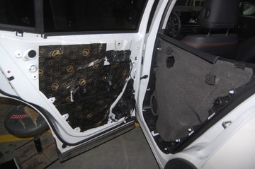 StP GOLD 2,5 мм бутиловый шумопоглощающий коврик ALUBUTYL для дверей, крыши, колесных арок