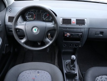 Skoda Fabia I Hatchback 1.2 i 54KM 2004 Skoda Fabia 1.2, Klima, zdjęcie 6