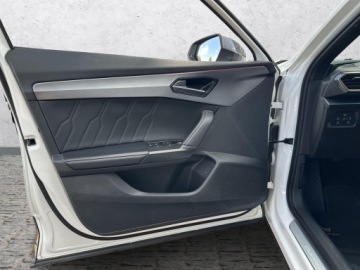 Cupra Formentor Crossover 1.5 TSI 150KM 2023 Cupra Formentor 1.5 TSI DSG 150KM Oświetlenie Ambi, zdjęcie 9