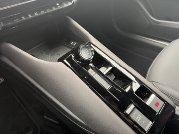 Alfa Romeo Junior SUV 1.2 Hybrid 145KM 2026 ALFA ROMEO Junior Ibrida Suv 1.2 (145KM) 2026, zdjęcie 9