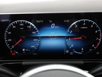Mercedes Klasa B W247 Sports Tourer 1.3 B180  136KM 2019 Mercedes B 180 automat full LED półskóra navi, zdjęcie 21