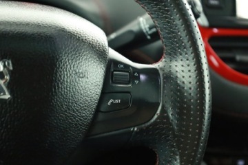 Peugeot 208 I GTi 1.6 THP 200KM 2013 Peugeot 208 1.6 GTi, Navi, Klima, Klimatronic, zdjęcie 12