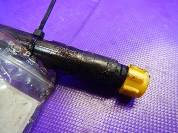 KIA CARNIVAL I 01-06 2.9 CRDI J3 144KM VSTŘIKOVACÍ TRYSKA