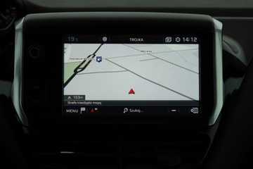 Peugeot 2008 I SUV Facelifting 1.2 PureTech 82KM 2017 Peugeot 2008 1.2 PureTech, Navi, Klima, Tempomat, zdjęcie 11