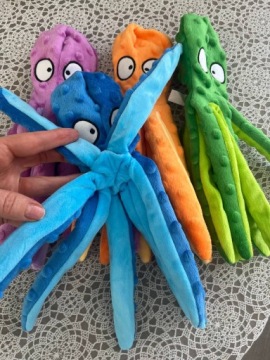 Игрушка для собаки из плюша с пищалкой и шуршащими щупальцами 32 см