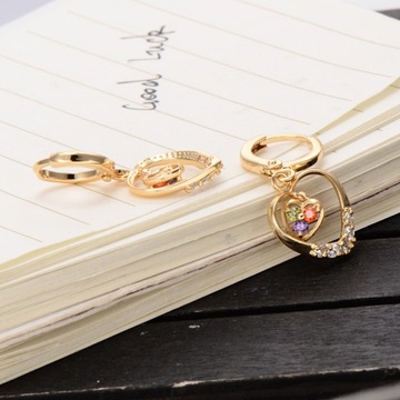 СЕРЬГИ С ПОДВЕСКАМИ СЕРЬГИ С РЫНКАМИ