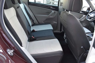 Volkswagen Tiguan II SUV Facelifting 1.5 TSI 150KM 2022 Volkswagen Tiguan SalonPL 1.5TSI 150KM Elegance DSG7IQ Led MatrixACCGwaran, zdjęcie 30