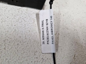 NISSAN X-TRAIL I T30 PŘEPÍNAČ SKEL PANEL ŘIDIČE