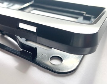 RAMKA Z NAPISEM FORD POD REJESTRACJĘ Z ZAWIASEM