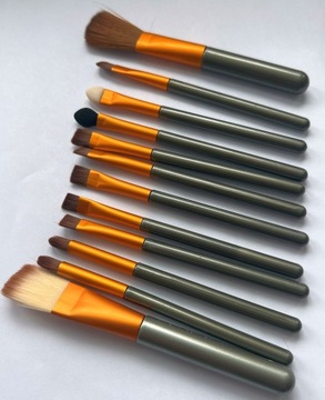 Набор профессиональных кистей для макияжа NAKED3.