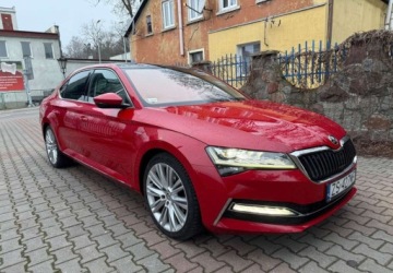 Skoda Superb III Liftback Facelifting 2.0 TSI 190KM 2019 Skoda Superb Skoda Superb 2.0 TSI LampK DSG 2.0 Benzyna 190KM, zdjęcie 1