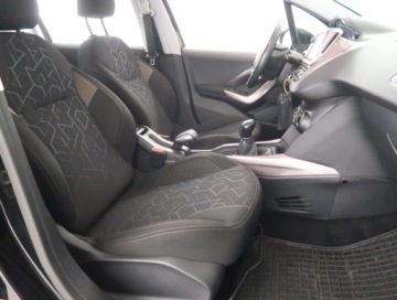Peugeot 2008 I SUV 1.2 PureTech 82KM 2015 Peugeot 2008 1.2 PureTech, Serwis ASO, Klima, zdjęcie 8