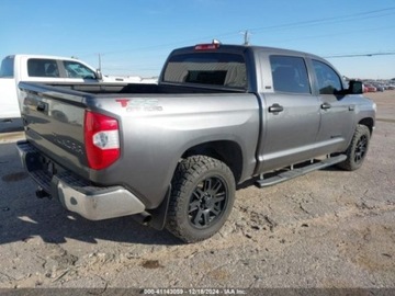 Toyota Tundra II 2021 Toyota Tundra 2021r., SR5, od ubezpieczalni 5.7 Benzyna 381KM, zdjęcie 6