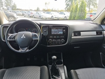 Mitsubishi Outlander III SUV Facelifting 2.0 SOHC MIVEC 150KM 2014 Mitsubishi Outlander 2.0 DID 150KM Klimatronik GW, zdjęcie 11