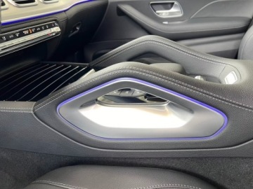 Mercedes GLE V167 SUV Facelifting 2.0 300d 269KM 2025 MERCEDES-BENZ GLE 300 d 4-Matic AMG Line 2.0 (269KM) 2025, zdjęcie 8
