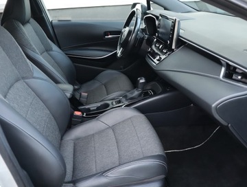 Toyota Corolla XII 2021 Toyota Corolla 2.0 Hybrid, Salon Polska, zdjęcie 8