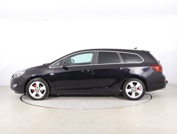 Opel Astra J Sports Tourer 1.4 Turbo ECOTEC 140KM 2011 Opel Astra 1.4 T, Navi, Klima, Klimatronic, zdjęcie 2