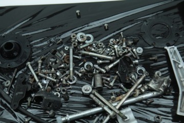 KTM DUKE 125 11-16 БОЛТЫ ВИНТЫ