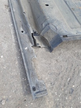 AUDI Q5 8R КРЫШКА ПАНЕЛЬ ПОЛА ШАССИ ЛЕВАЯ 8R0825207C