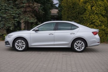 Skoda Octavia IV Liftback 2.0 TDI 115KM 2022 Skoda Octavia Bezwypadek, SalonPL, 1rej.2023, Tempomat, Kamera, Lane Assis, zdjęcie 3