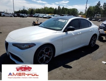 Alfa Romeo Giulia II Sedan 2.0 TBi 280KM 2019 Alfa Romeo Giulia 2019 ALFA ROMEO GIULIA TI 2.0 Benzyna 280KM